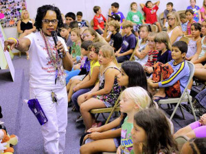 Rev. Quincyetta McClain’s leadership leads students in health education as part of the F.U.N. Club Program. Photo courtesy of Manteca Bulletin.