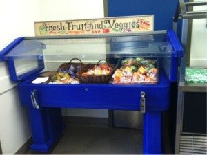 After: healthy snacks are organized in attractive baskets, increasing students’ preferences for these items